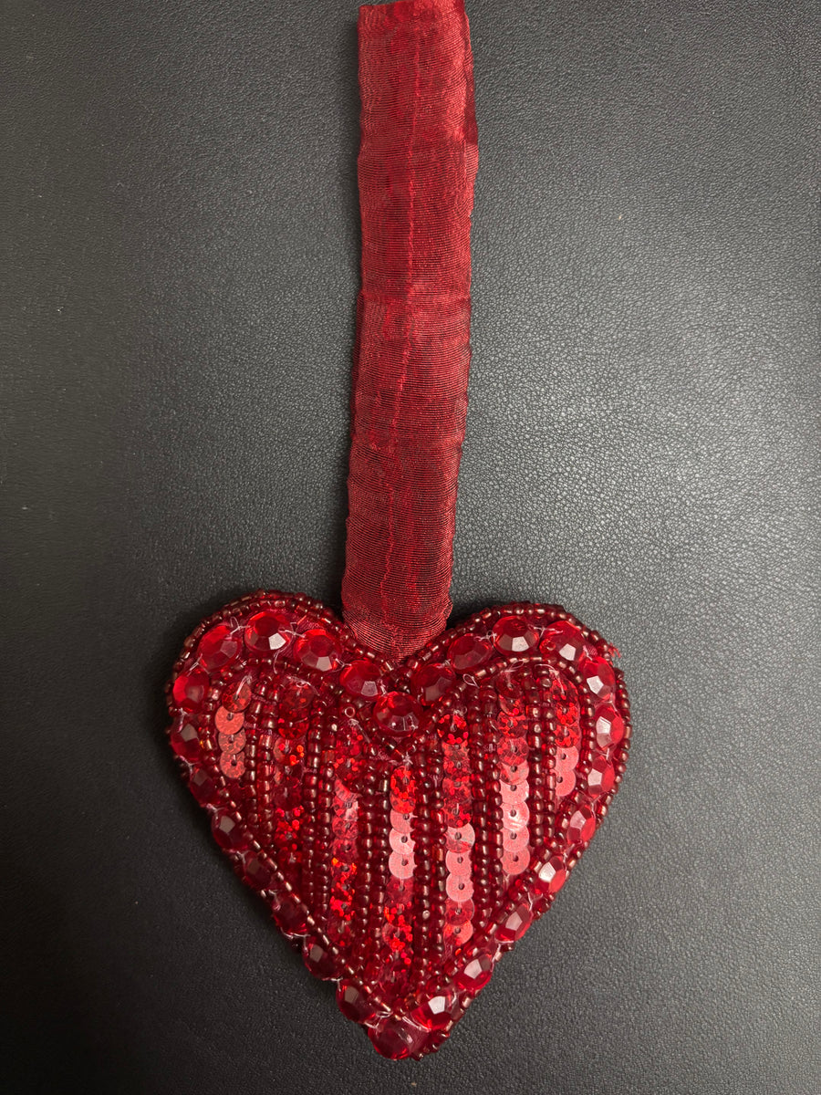 ❤️ Red Beaded Heart Hanging Ornament – Sparkling Sequin Decoration ❤️
